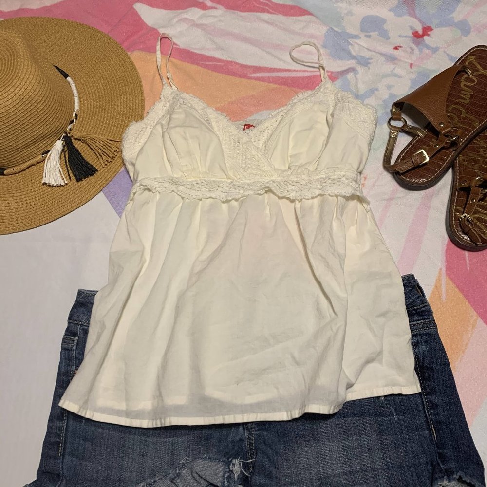 Elle White spaghetti Strap Tank Top W/ Lace detail